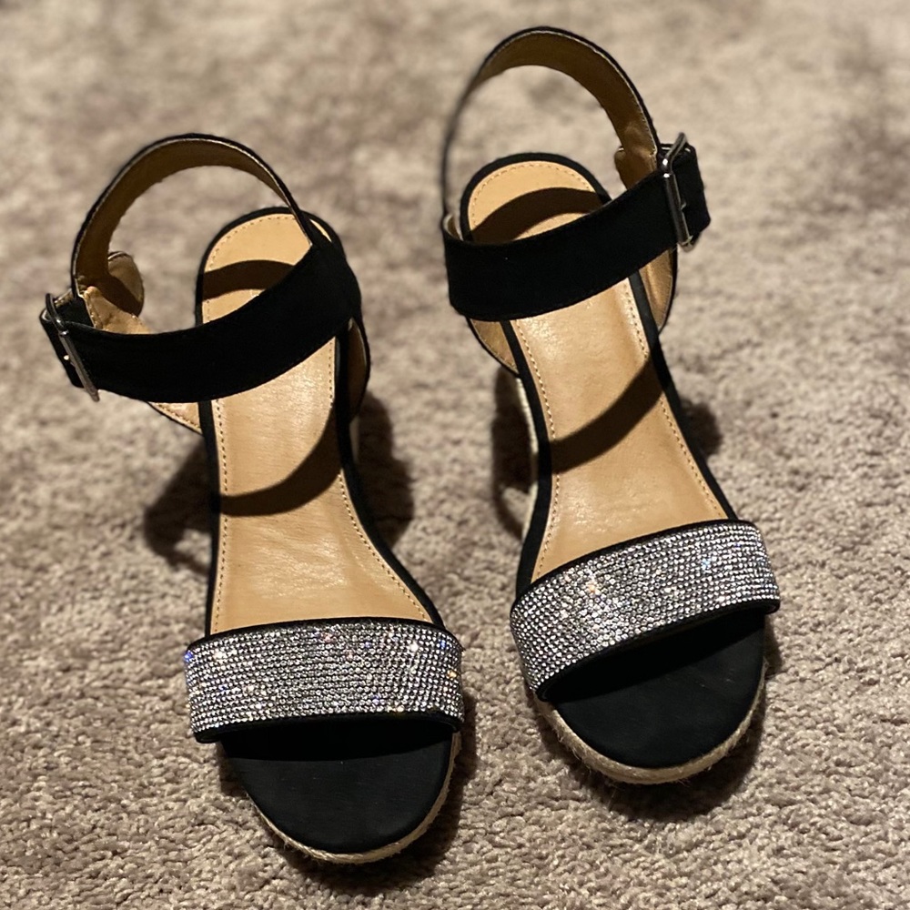 Rhinestone Wedges - 8